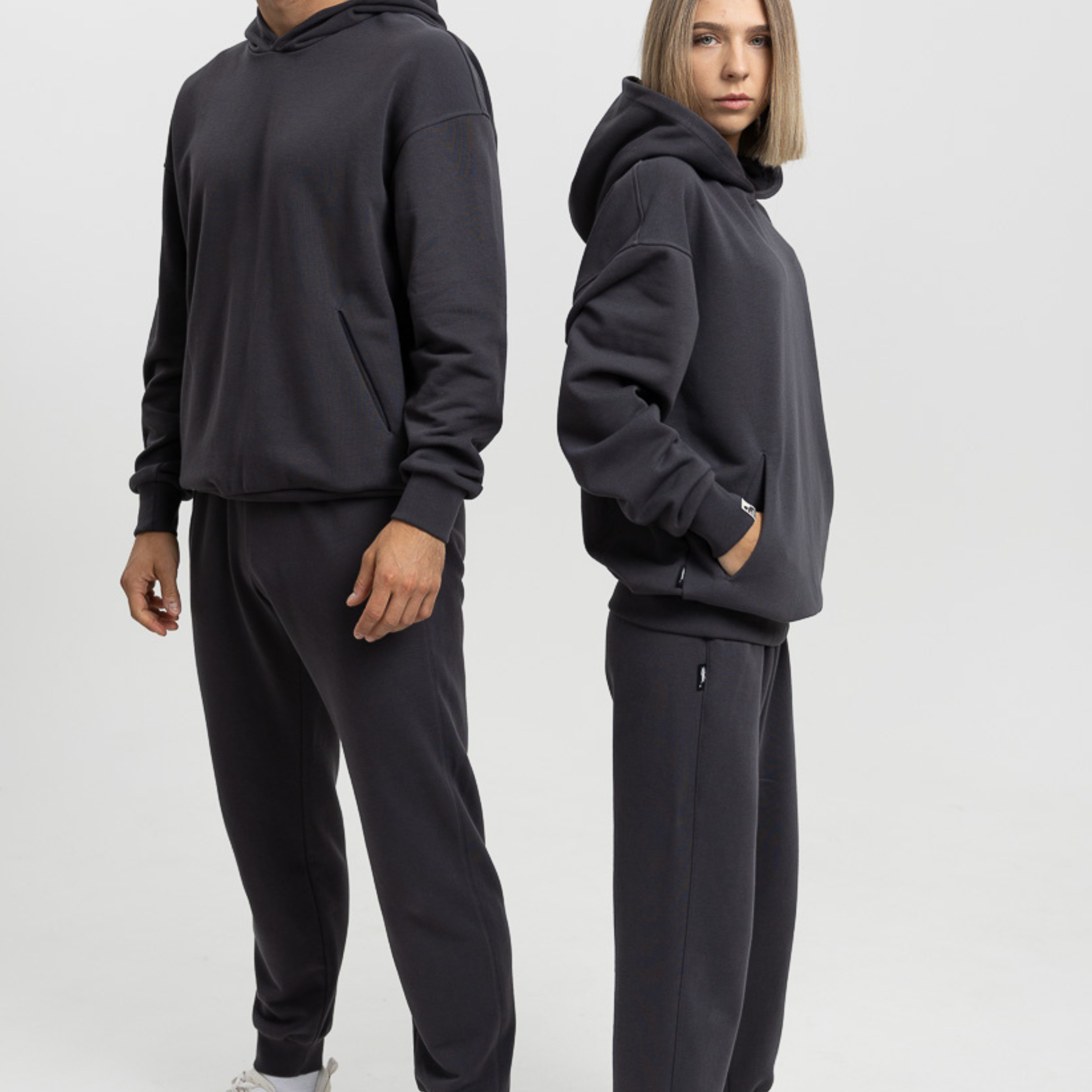 Organinės medvilnės džemperis su gobtuvu unisex