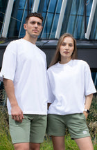 Organinės medvilnės marškinėliai nuleistais pečiais